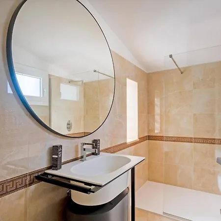 Awesome In With Kitchen *